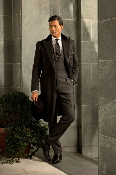 Look 32